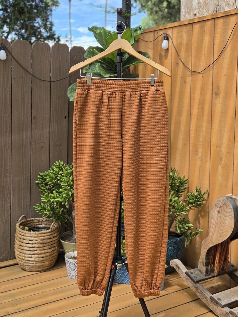 Comfort Fit Waffle Jogger Pants — Rust Brown